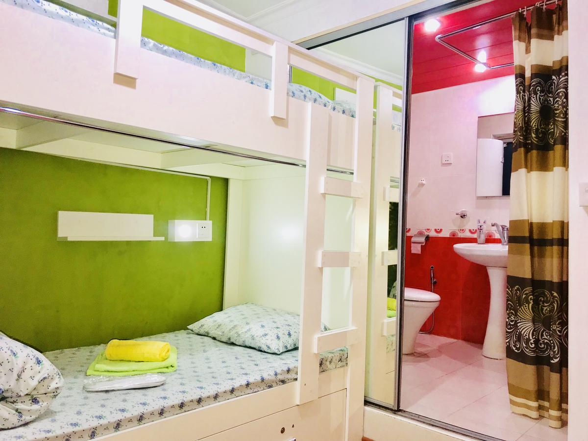 באקו Check-In Hostel מראה חיצוני תמונה