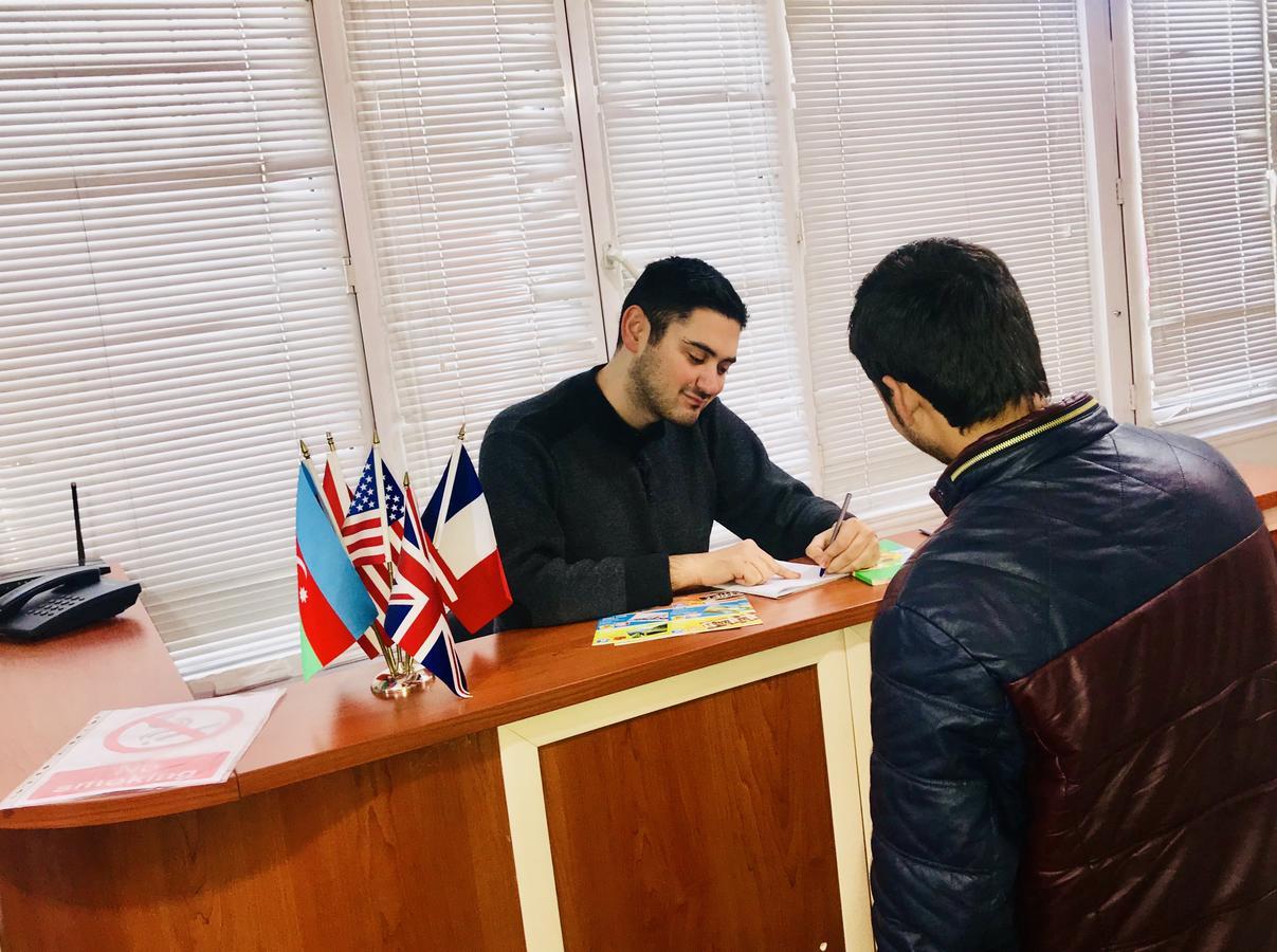 באקו Check-In Hostel מראה חיצוני תמונה