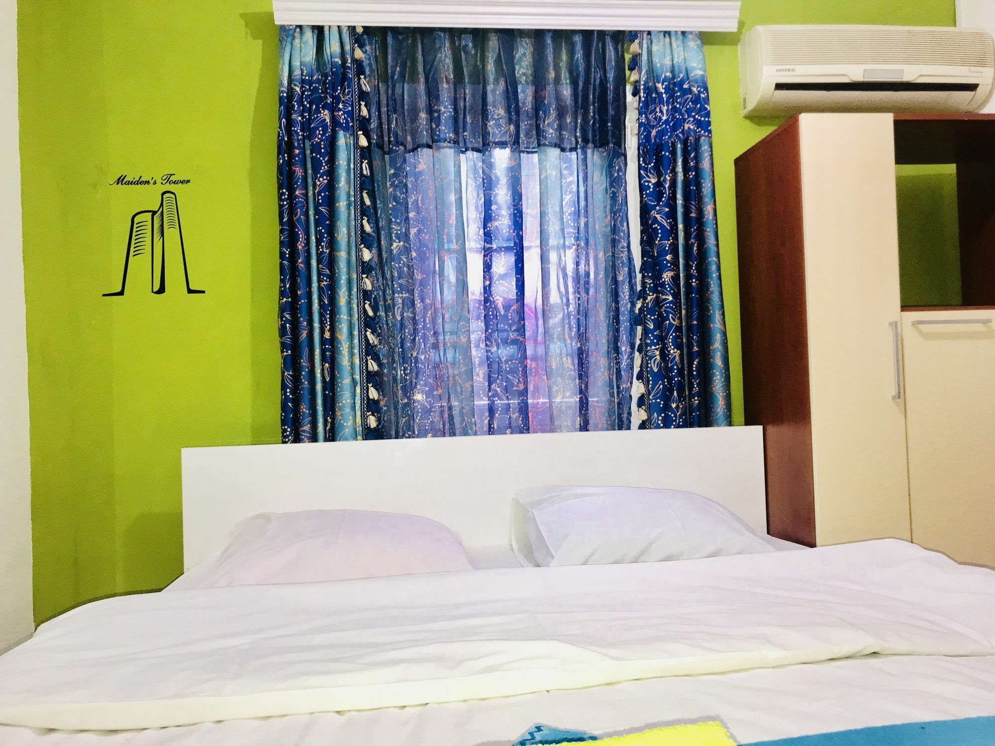 באקו Check-In Hostel מראה חיצוני תמונה